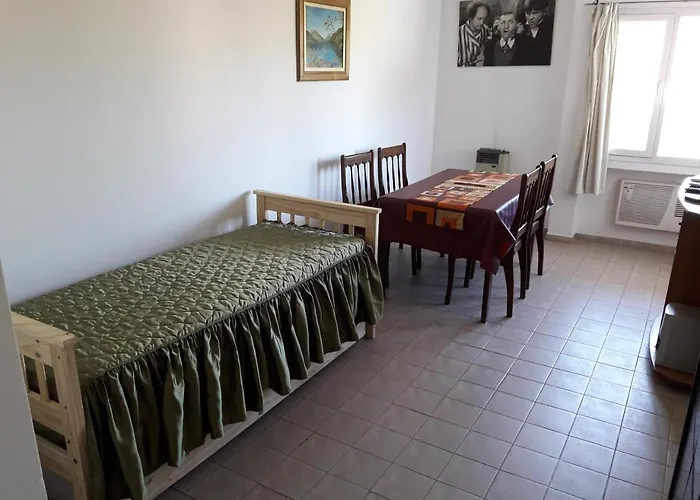 Departamento Avda Belgrano Sur 367 Con Cochera Privada